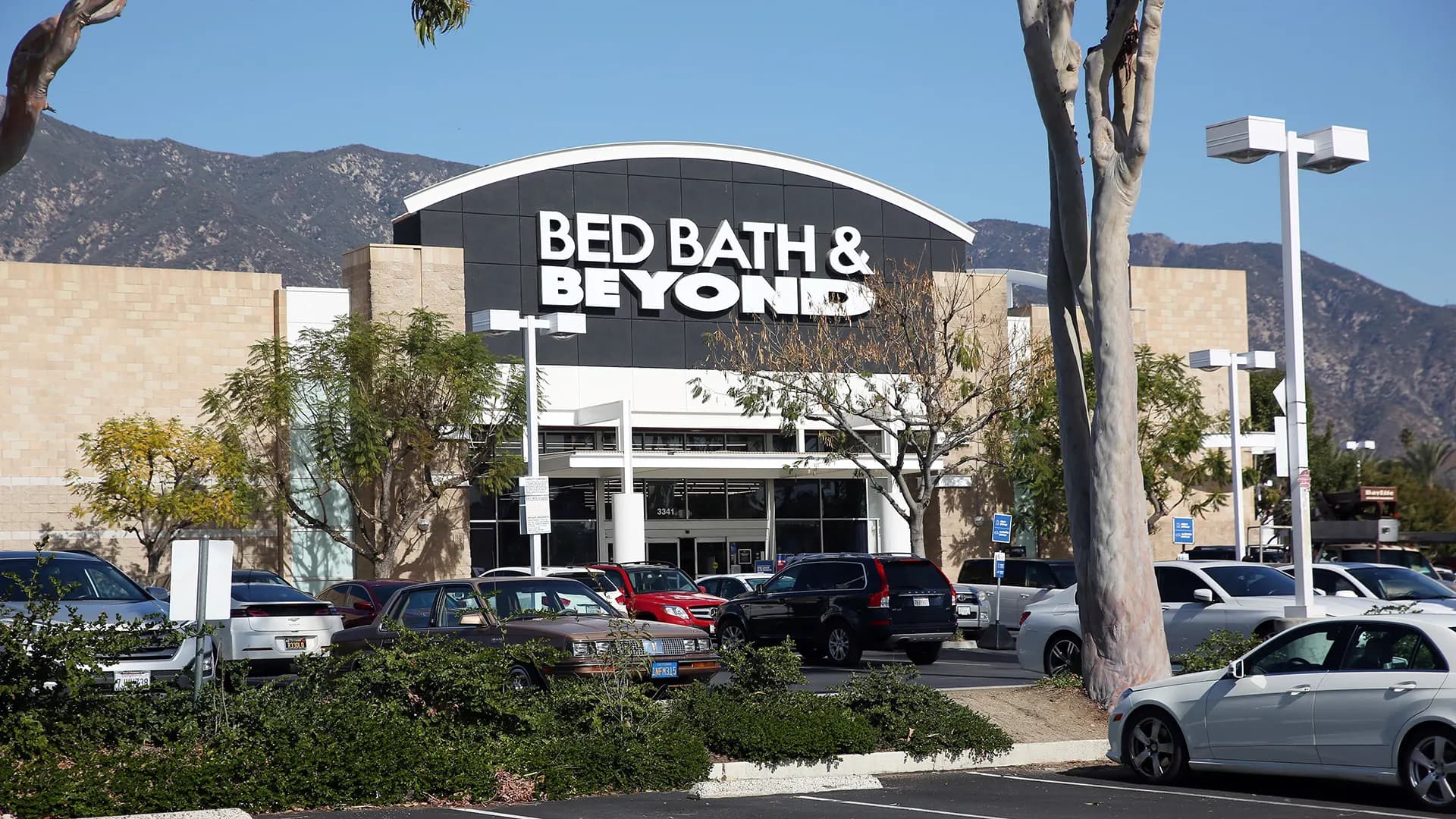 Bed Bath & Beyond Reverses Course, Re-enters California Market