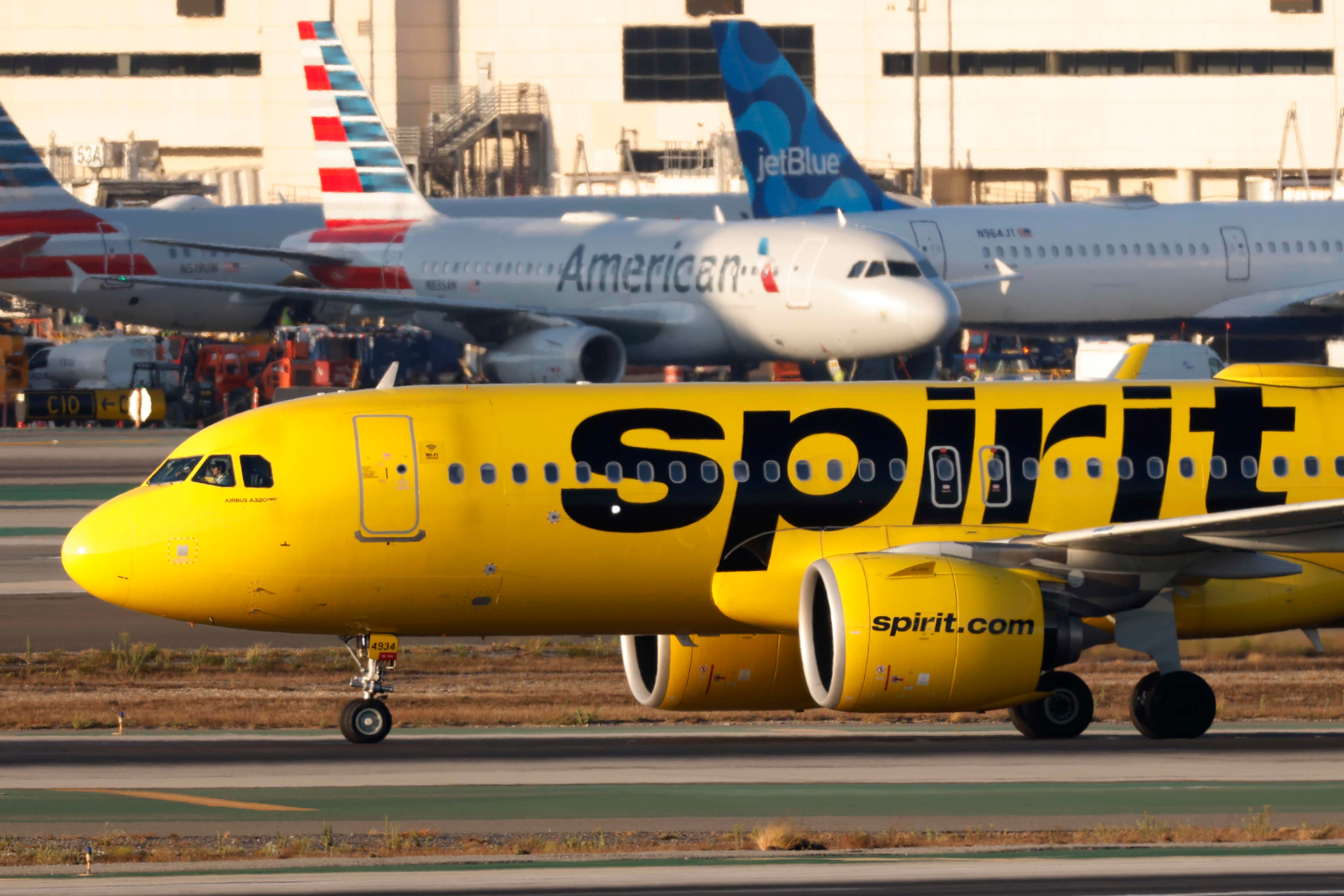 Spirit Airlines at Crossroads as Bondholders Evaluate Government Intervention