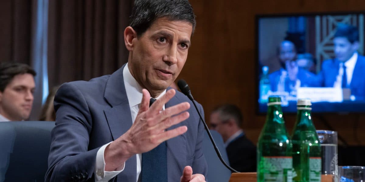 Fed Chair Nominee Warsh Faces Independence Questions