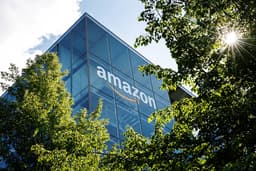 Amazon's 30-Minute Delivery Raises Bar for Regional Retailers