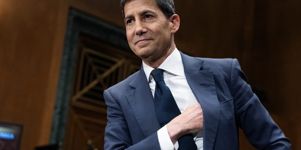 Warsh Confirmed as Federal Reserve Chair in Party-Line Vote