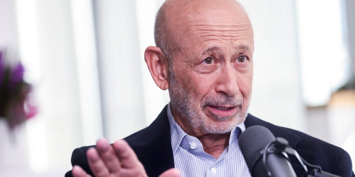 Goldman's Blankfein Warns: AI Speed Outpacing Human Oversight