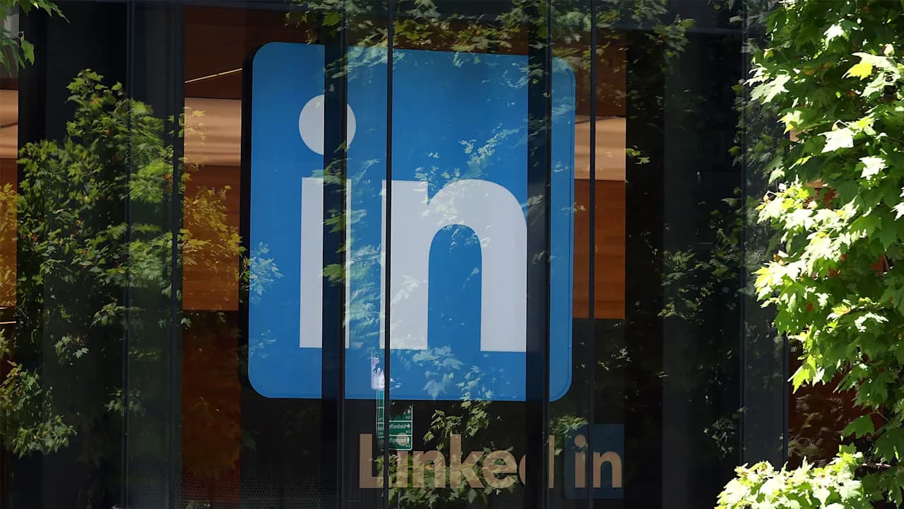 LinkedIn Cuts 875 Jobs as Tech Giants Reshape for AI Era
