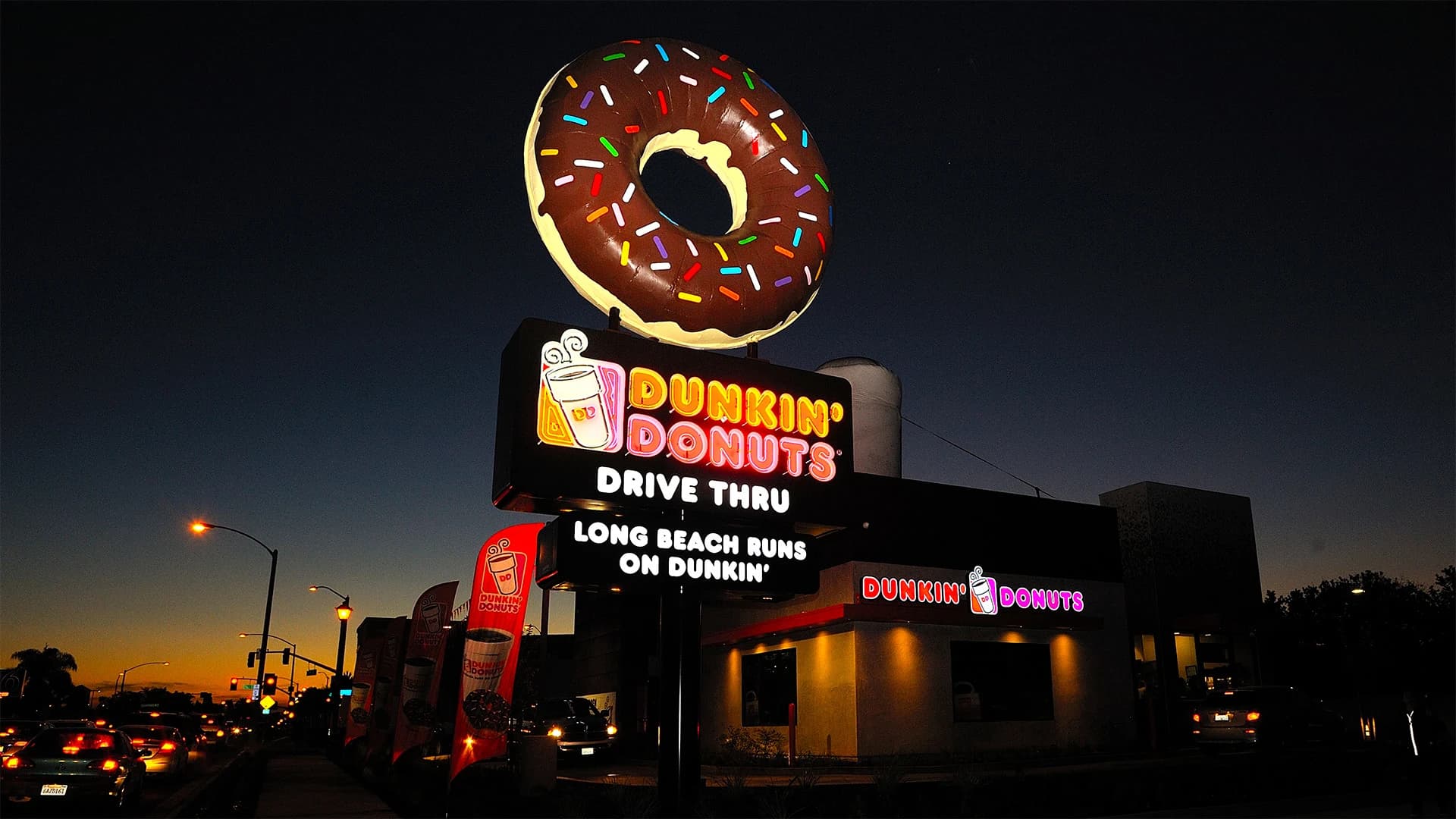 Dunkin' Plans IPO to Navigate $20B Fast-Food Consolidation