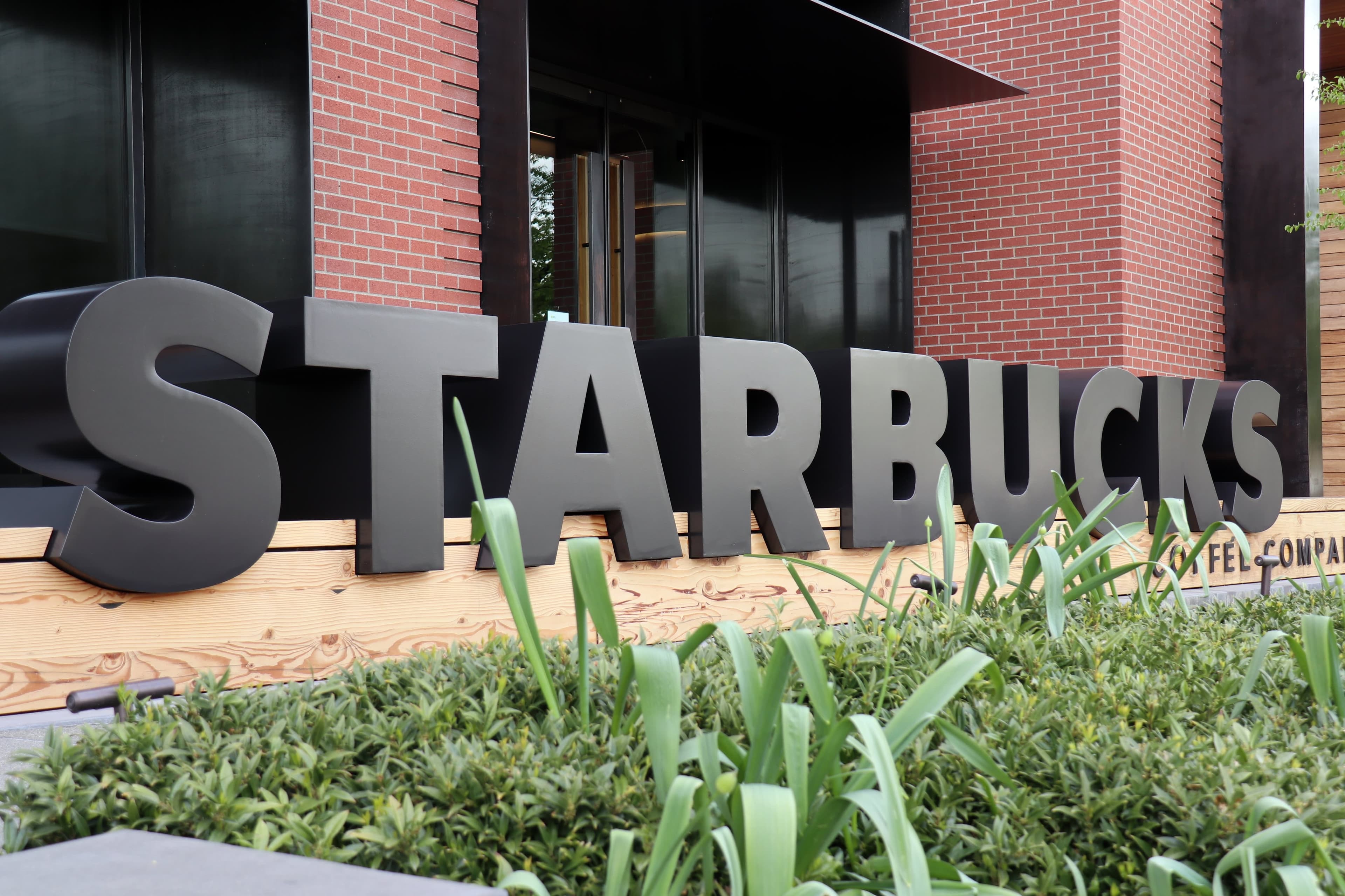 Starbucks Cuts 300 Jobs, Closes Regional Offices in Restructuring