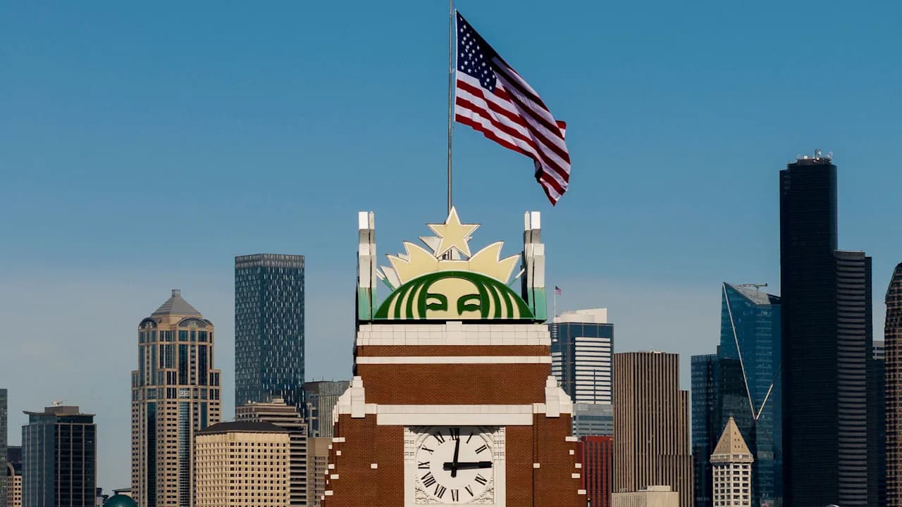 Starbucks Cuts 300 Corporate Jobs in Third Restructuring Round