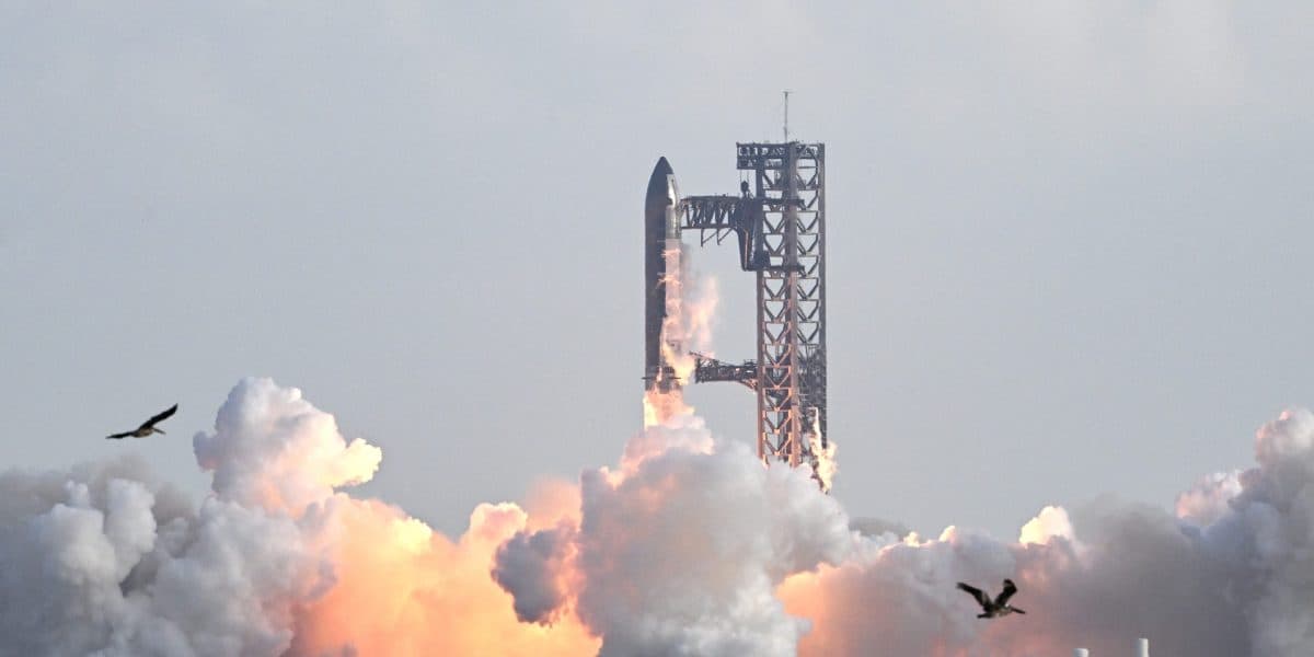 SpaceX Eyes Record $1.75T Valuation in Landmark IPO