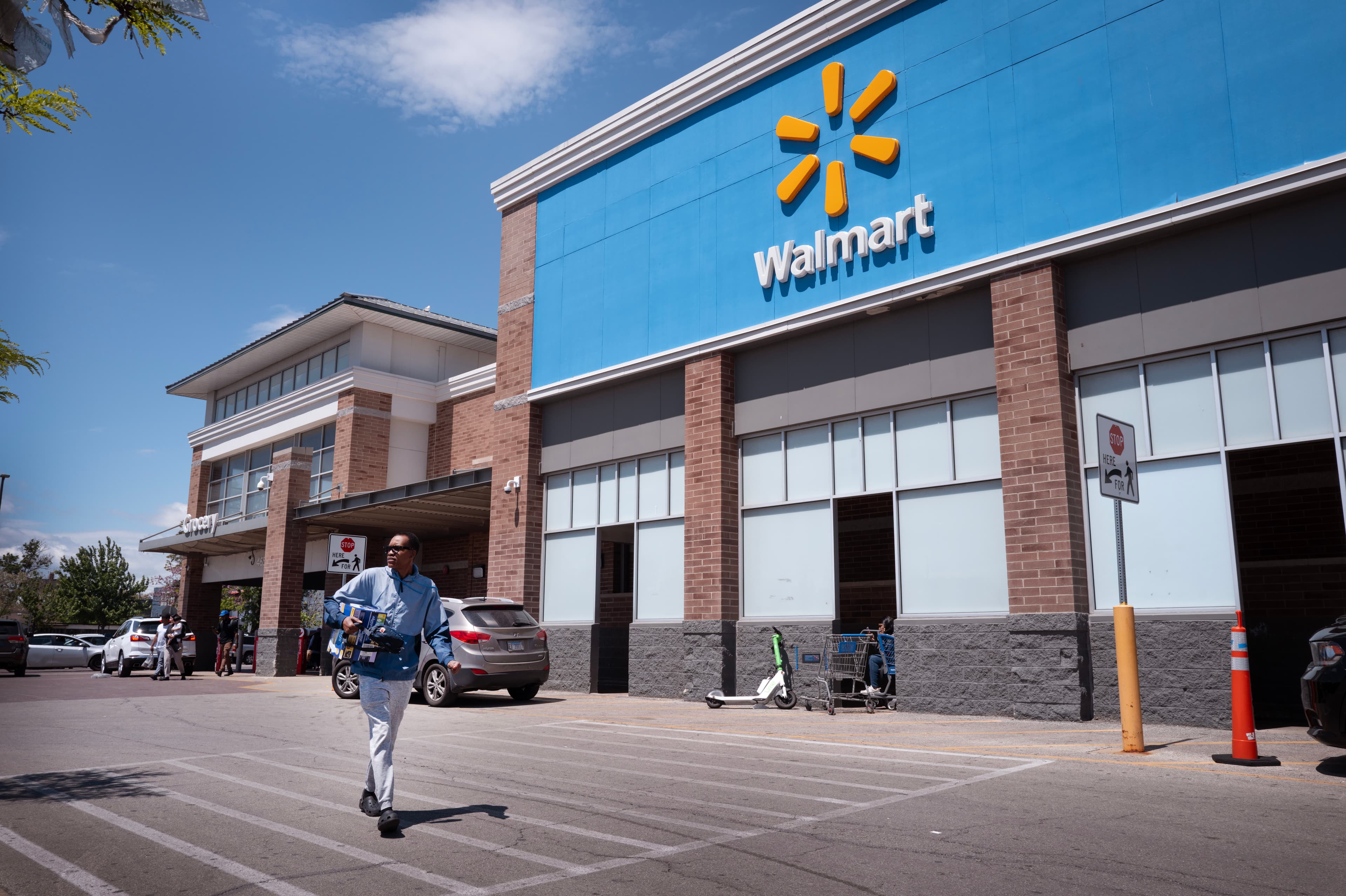 Walmart's Q1 Earnings Signal Health of U.S. Consumer Economy