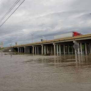 Autonomous Vehicle Limitations Exposed in Extreme Weather