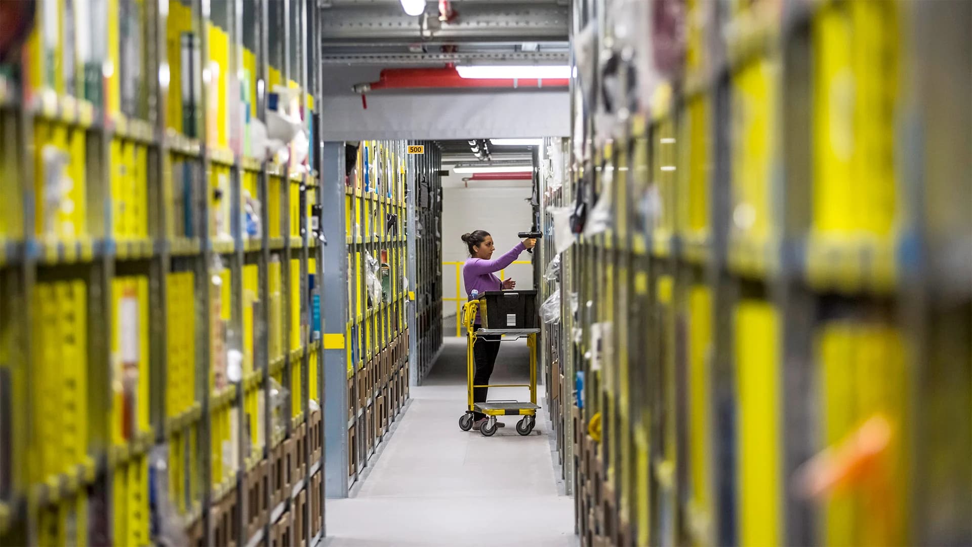 Safety Crisis in Speed: What E-Commerce Warehouse Demands Mean for Nashville Workers
