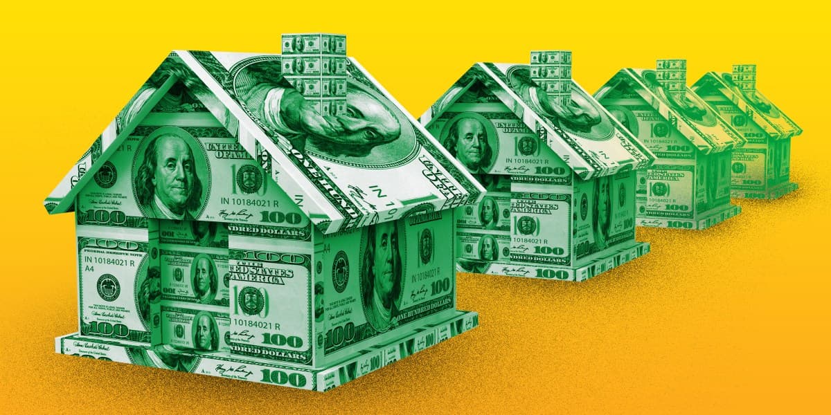 Major Real Estate Brokerage Faces Headcount Drop Amid Legal Challenges