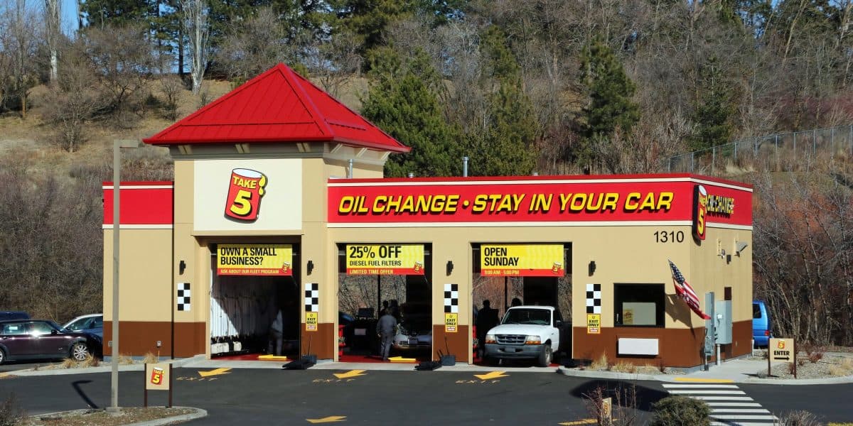 U.S. Motor Oil Supply Chain Shifts Toward Middle East Dependency
