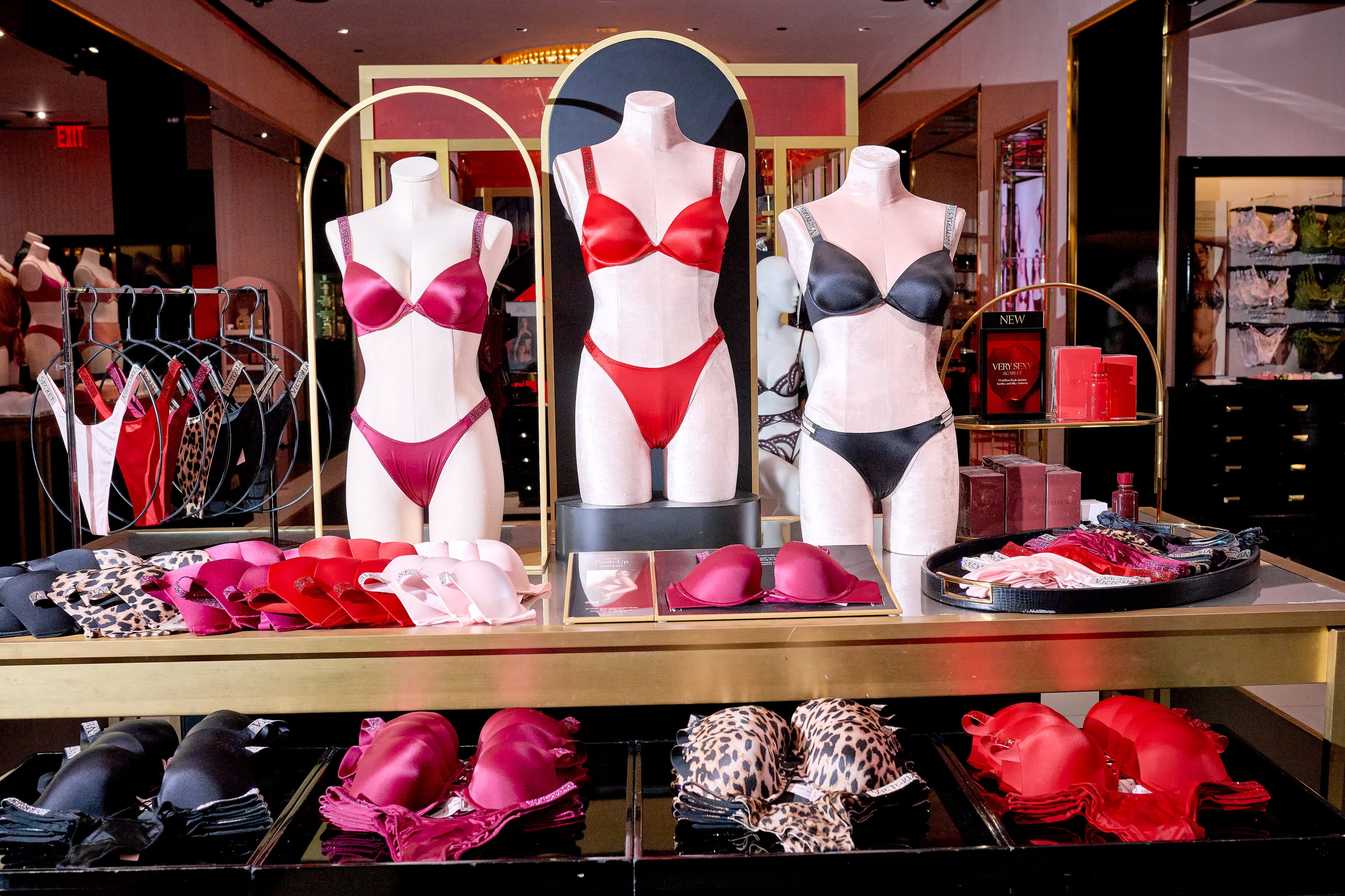Victoria's Secret Posts Strong Earnings, Signals Retail Recovery Momentum