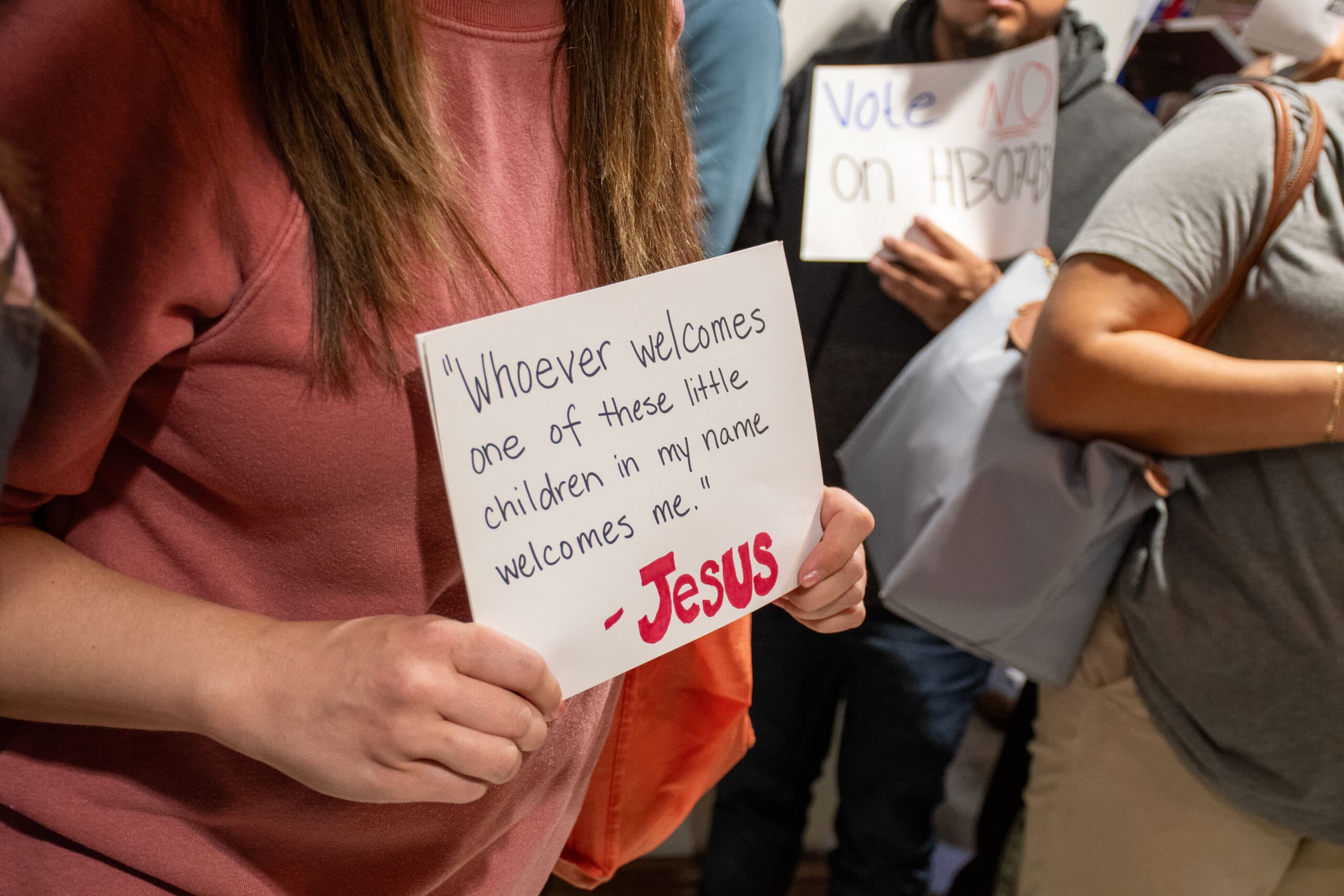 Tennessee Immigration Law Sparks Doctor Lawsuit Over Child Healthcare Access