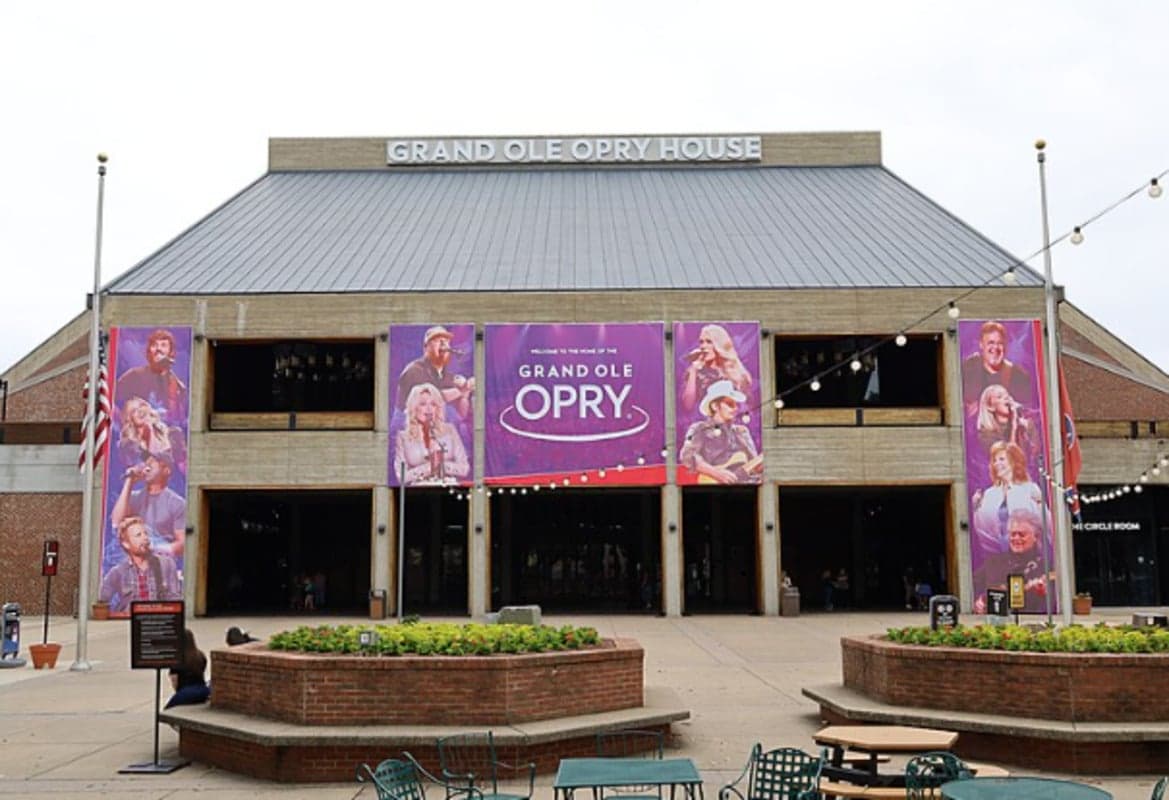 Ryman Hospitality Seeks Buyer for Grand Ole Opry House Stake