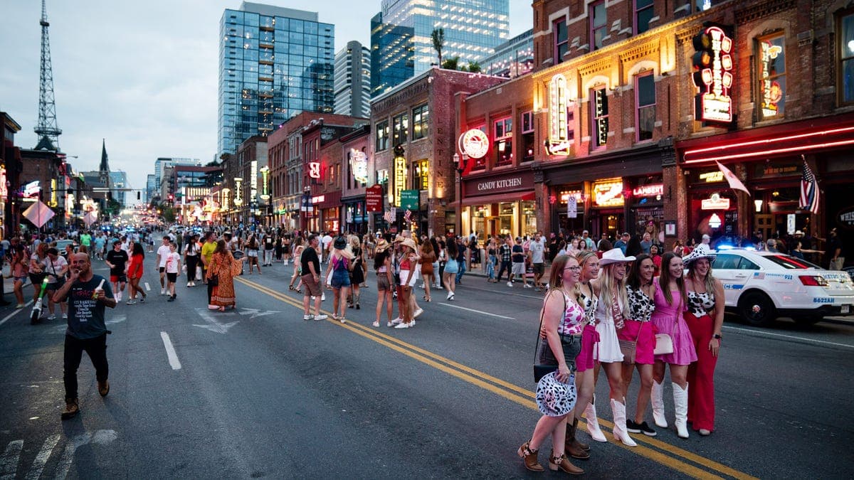 Tennessee Tourism Hits Record $89M Daily Spend in 2025