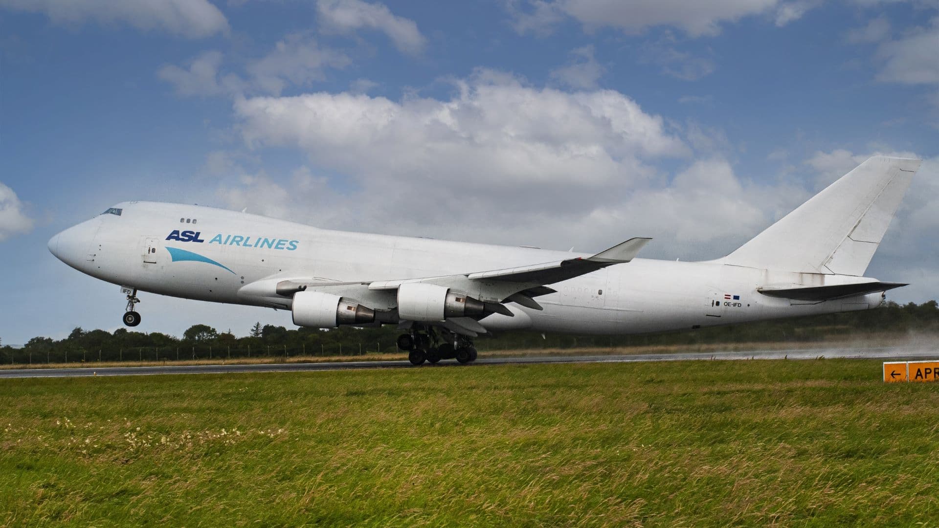 ASL Aviation Purchases Boeing 747 Freighters to Secure Fleet Capacity