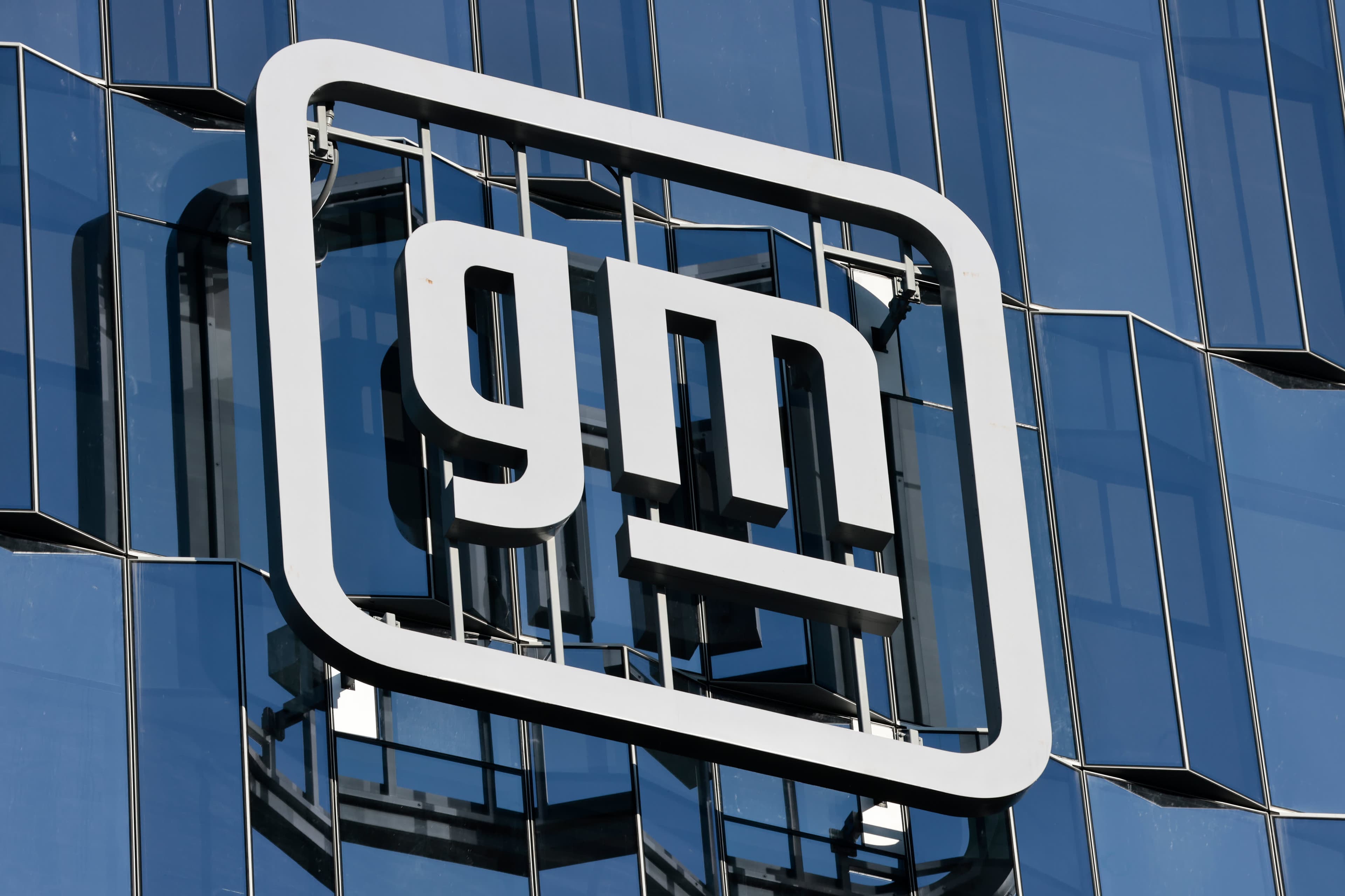 GM's AI-Driven Layoffs Signal Shift in Auto Industry