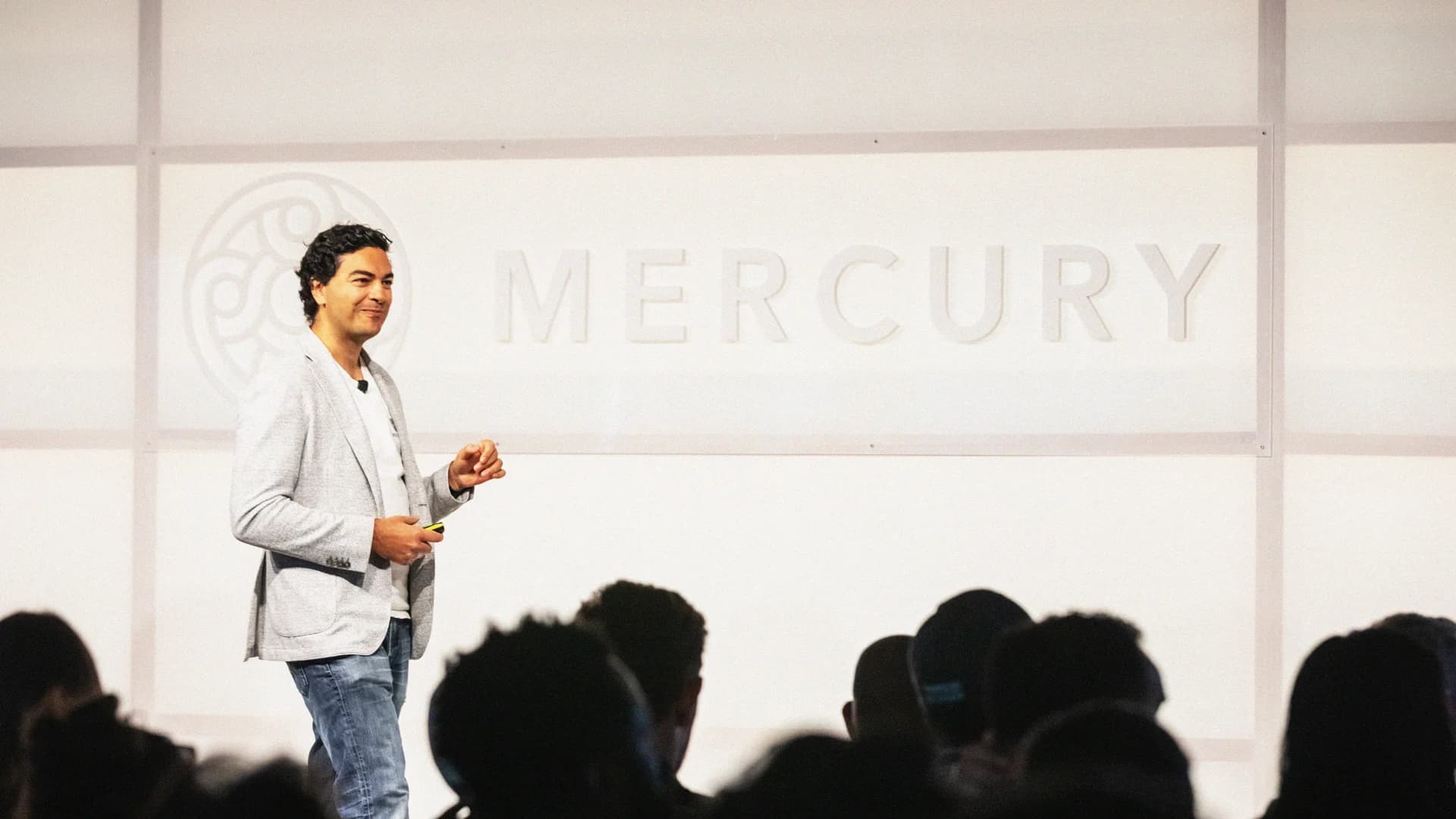 Mercury Hits $5.2B Valuation, Signals Shift Toward AI-Powered Fintech