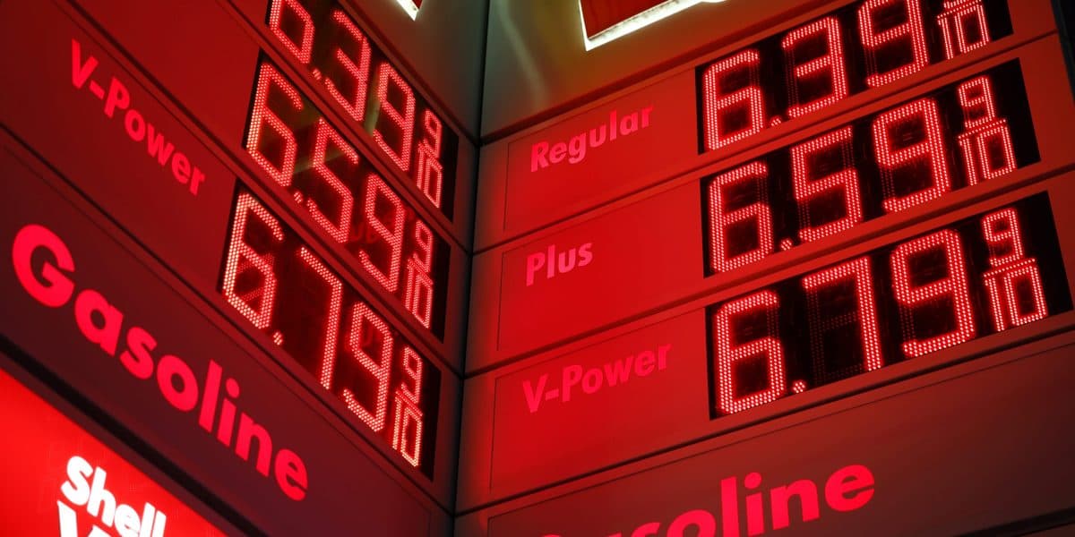 Consumer Confidence in Price Stability Erodes as Inflation Fears Persist