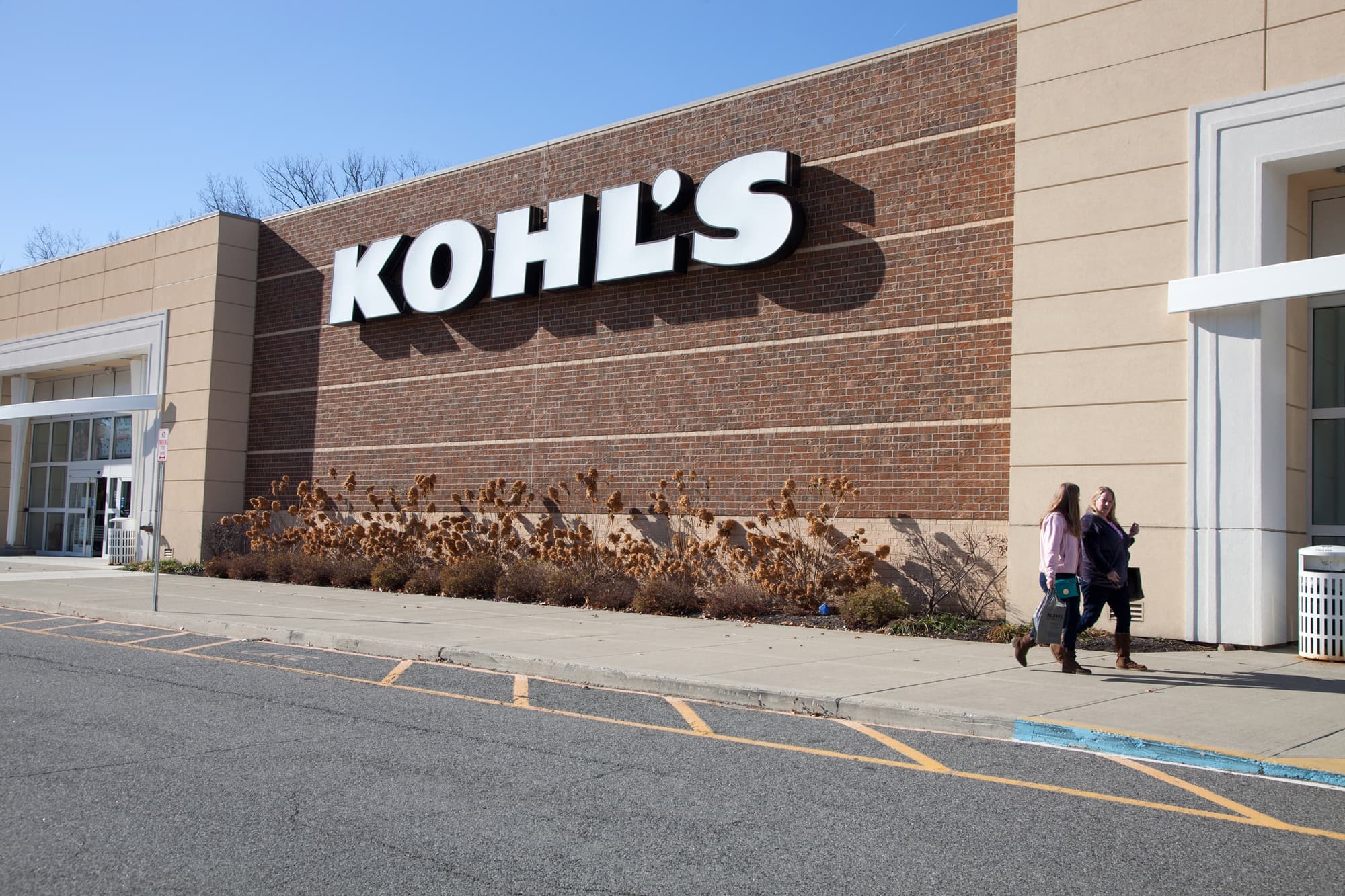 Kohl's Stock Surges on Comparable Sales Growth Despite Revenue Decline