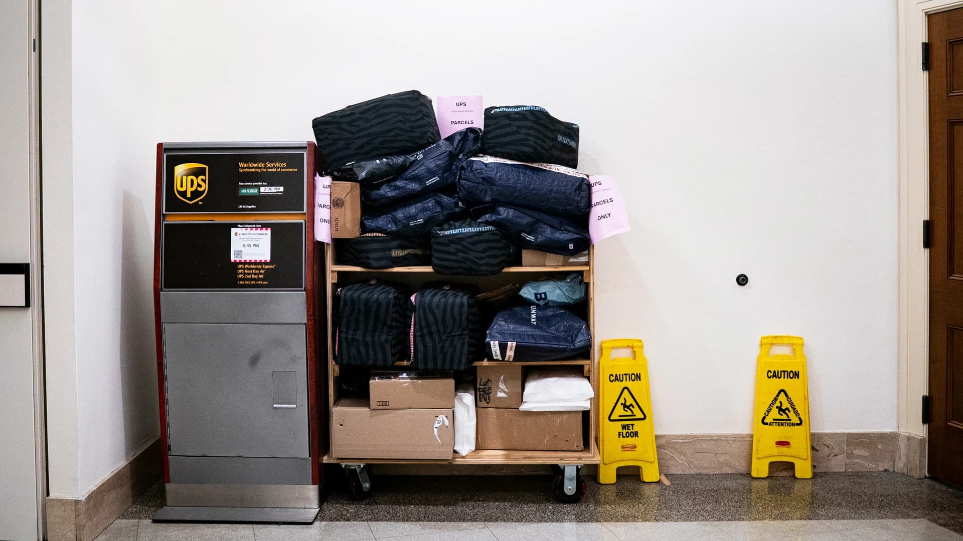 Nuuly Reaches 500K Subscribers While Rental Fashion Sector Faces Headwinds