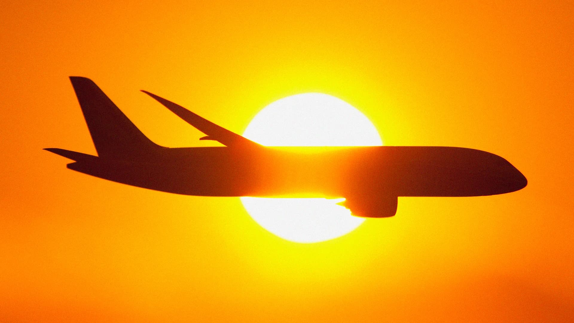 Top U.S. Airline Maintains Excellence Crown Despite Cost Pressures