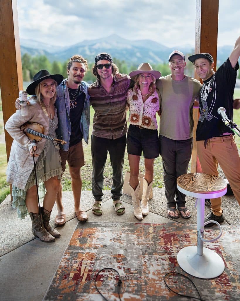 Intimate Venue Concerts Reshape Live Music Experience