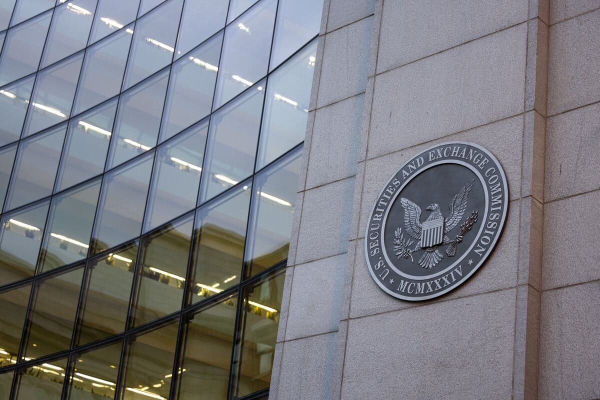 SEC Charges Ex-BofA Investment Banker in Insider Trading Case