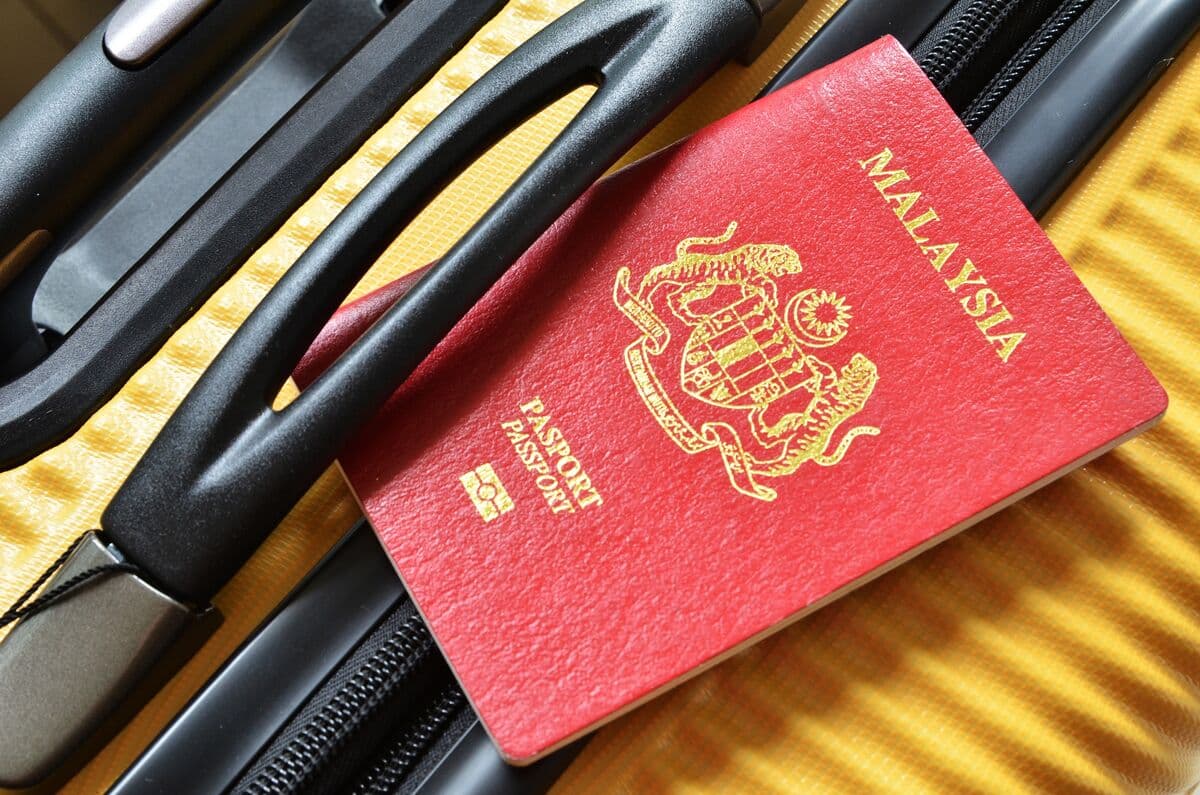 Malaysia Rejects $1.9 Billion Bid for Passport Technology Supplier