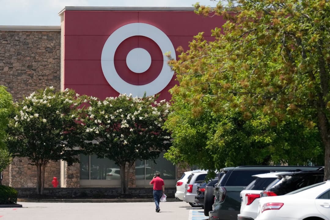 Nashville Retailers Navigate Consumer Pullback Without Full Retreat